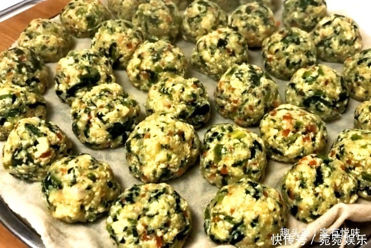 白菜|做丸子,比白菜香,比肉便宜,十分钟就出锅,上桌立马被吃光