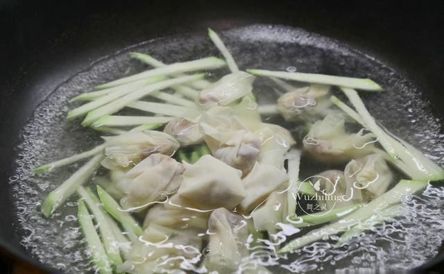 好吃|寒露后,我爱上这碗早餐,快手方便真好吃,一碗下肚热乎乎