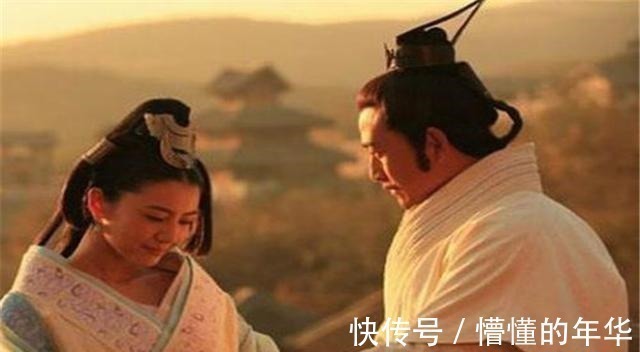 路人马#被母亲抛弃的女人却让皇帝视若珍宝,招来万千兵马只为博她一笑!