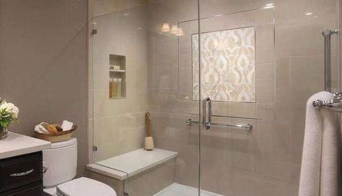 家庭|越来越多家庭淋浴房装上这种东西,安全又实用,后悔我家没有装