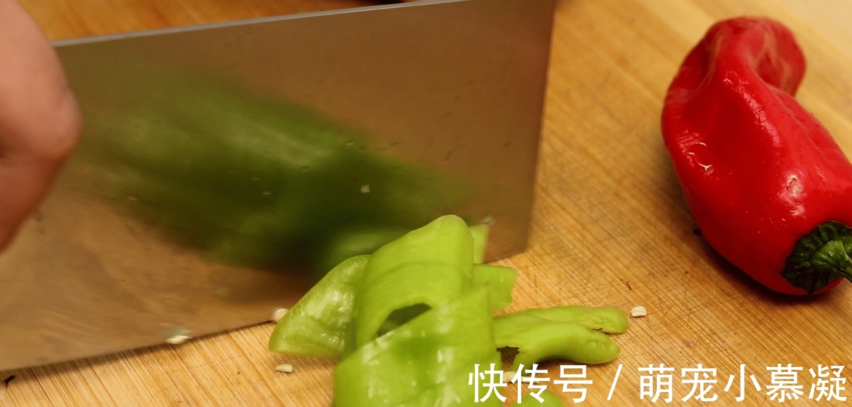 焯水|炖鸡肉时,切记别直接焯水,教你正确做法,鸡肉鲜香嫩滑不腥不柴