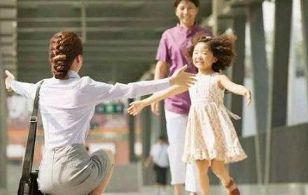 歌词|幼儿园孩子放学后反复哼唱一首歌,听清歌词后,宝妈气的浑身发抖