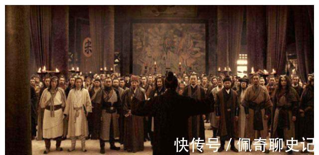 公孙胜!宋江聚义厅上排座次,公孙胜看清楚后,扭头离去,梁山自此无兄弟