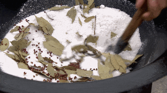 苏城冬补酱肉开腌哉！古法七石缸藏百年秘方！