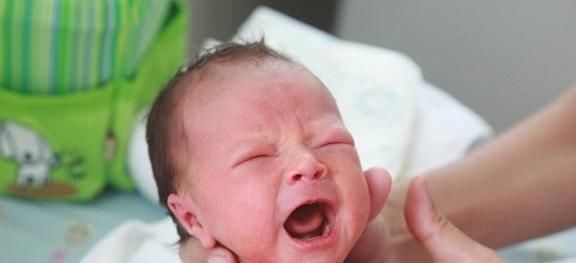 宝宝|宝宝出生3天后体重开始下降!听了爸爸的解释,宝妈这才放心了