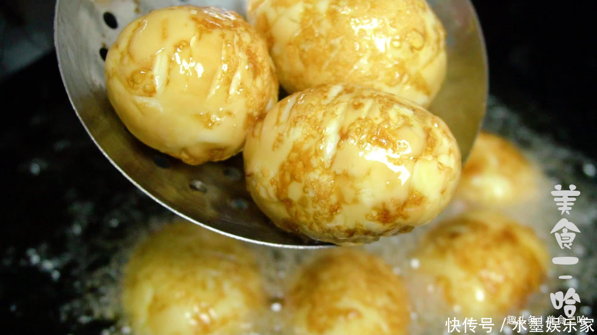 大鱼大肉|水煮蛋不要直接吃了,多花5毛钱,过年做成下酒菜,好吃有面子