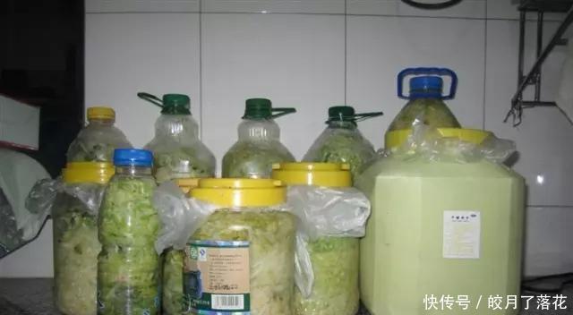 好吃|东北大酸菜怎么腌不烂掌握这几点做法,酸爽好吃
