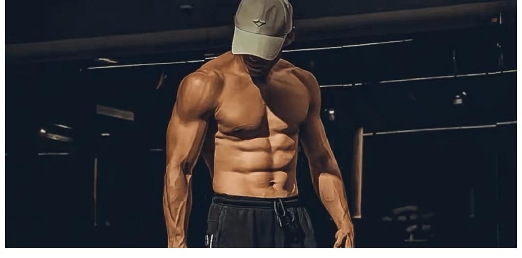 沙包|大师兄：猛男俯卧撑爆火，“踩着空气”横着走，人称达摩大师！