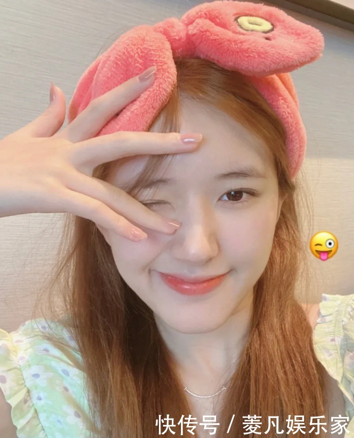 跟风女明星们的美甲风潮，get这4款，你就是秋冬季节最靓的崽