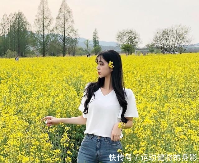 贵气|牛仔裤的打扮,简约中带着贵气,绽放时尚帅气