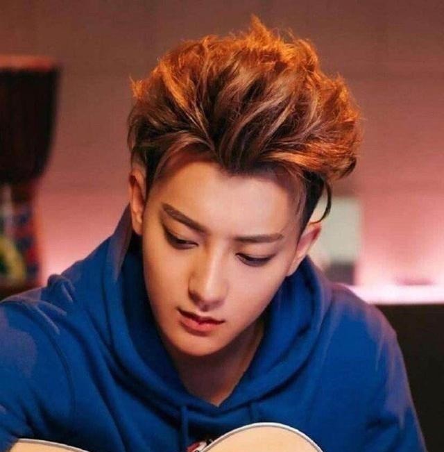 黄忠东|霸道总裁黄子韬能屈能伸,为自家艺人撑腰绝不退缩,中国好老板!