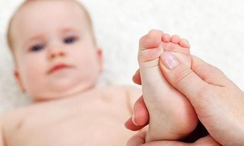先天性|为什么新生儿要采足跟血?终于知道真相了