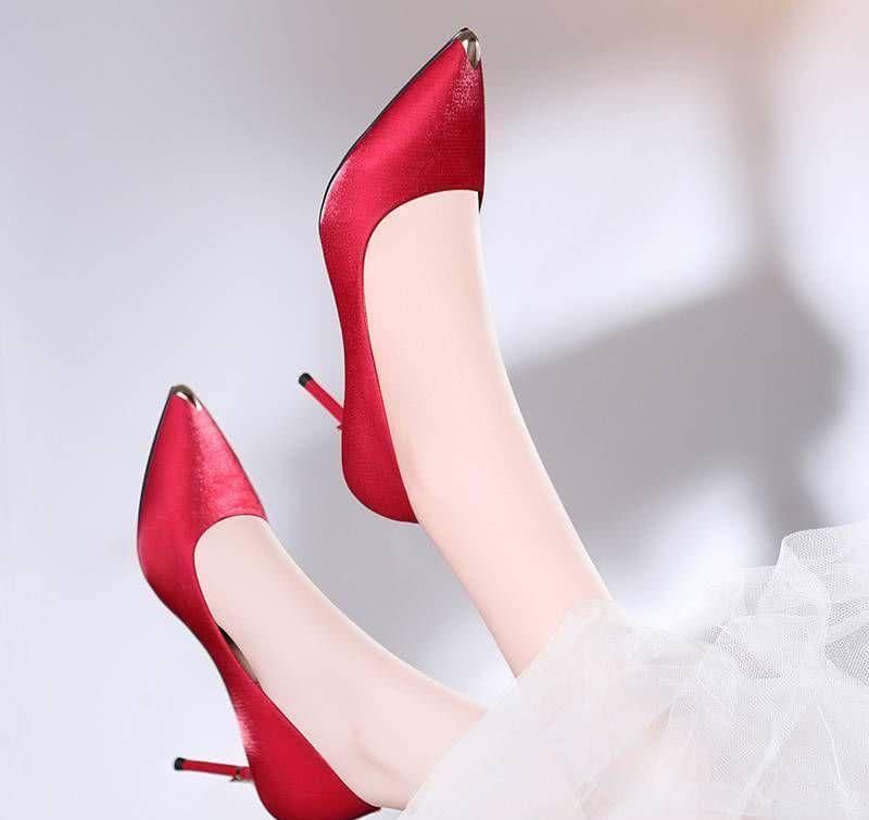 惊艳的红色尖头高跟鞋, 作为婚鞋很不错! 唯美动人