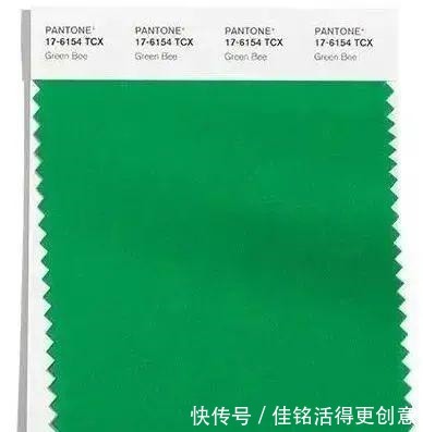 明度 2021年十大秋冬流行色来了,很美很特别,你的衣橱中有几个!