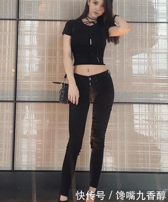 大长|街拍:时尚的紧身牛仔裤更能彰显美女们大长腿的优雅、性感