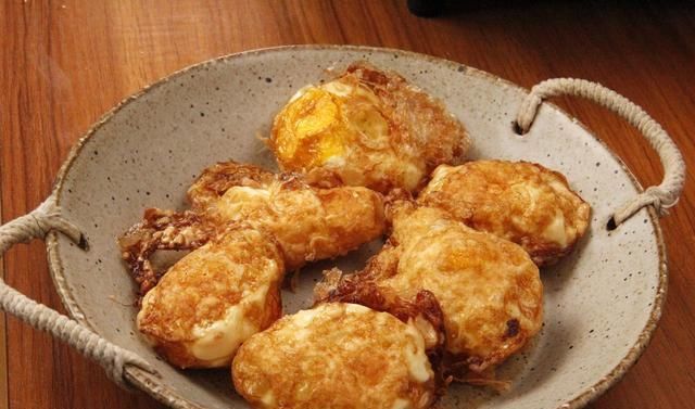 酸辣可口的酸甜炸蛋,只需要3步就搞定,好吃又不贵