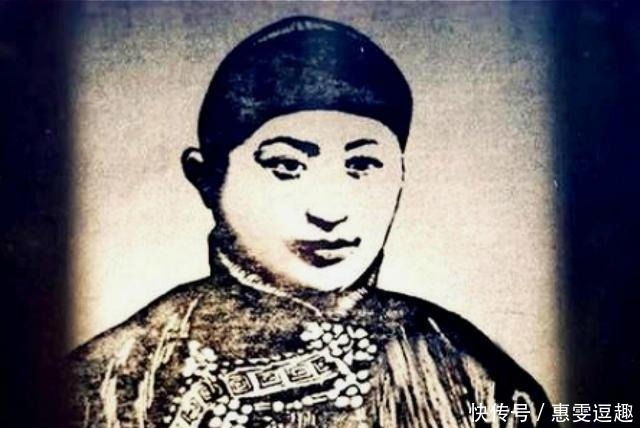 一位英雄,写下一首绝命诗,妻子5根金条买下,此诗几乎人人会背