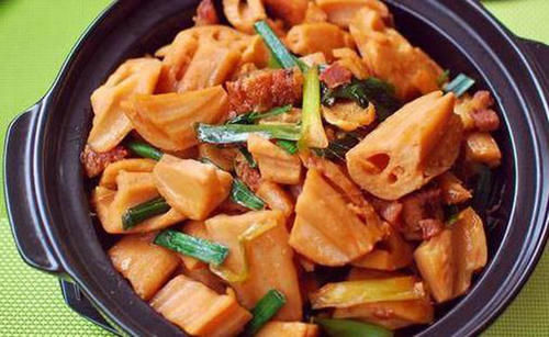 家乐炆炖浓|美食优选：莲藕烧肉，辣椒腐竹炒肉片，黄豆焖猪蹄，辣椒炒猪肝的做法