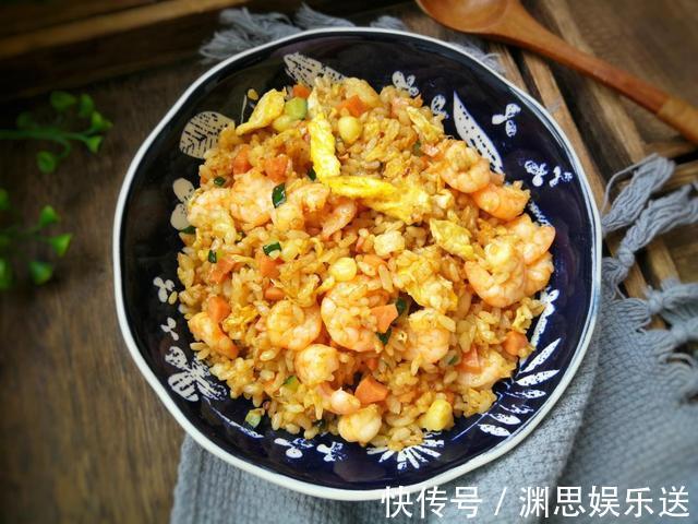 小窍门|你做的蛋炒饭总粘连教你1个小窍门,色泽金黄颗粒分明