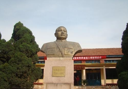 爱将|他是冯玉祥爱将,撕下委任状成共产战士,被军统特务诱捕杀害殉国