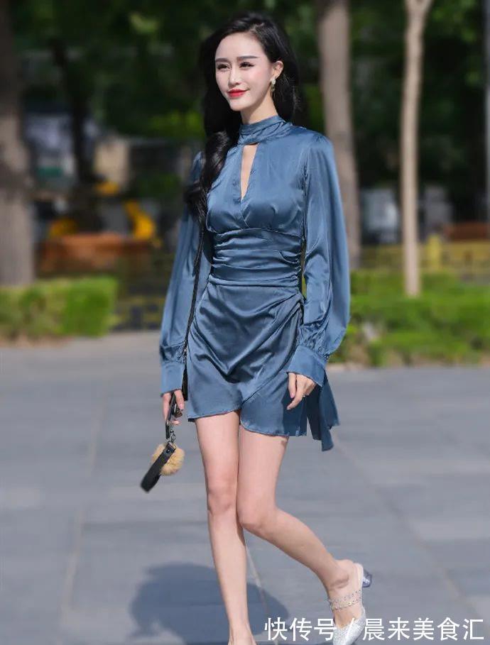 女孩|气质女孩的优雅风穿搭,入秋一身泡泡袖连衣裙搭配,时尚又有魅力