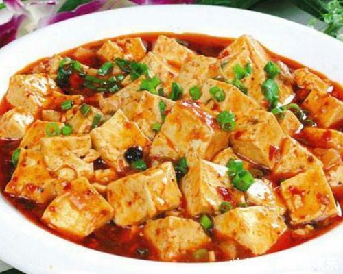 此食材一年四季都便宜，简单一烧，是男人的下酒菜，女人的下饭菜