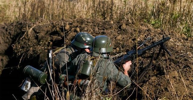 害怕|抗战时期的日本飞行员,为什么害怕坠机到中国村子里