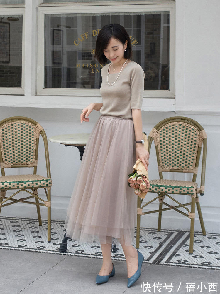 毛衣|建议30、40岁的女人,多穿半身裙,学会这样搭配,常被人夸有气质