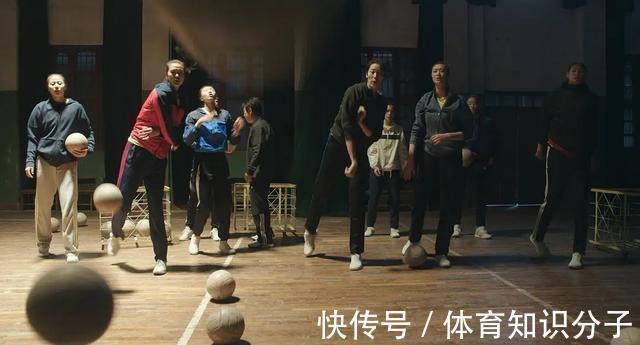 主教练|《夺冠》:从“别哭”到“逼哭”,十场“哭戏”下的中国女排