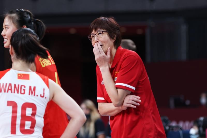中国女排|郎平：不管是高光还是低谷 都要把自己摆在一个正确的位置