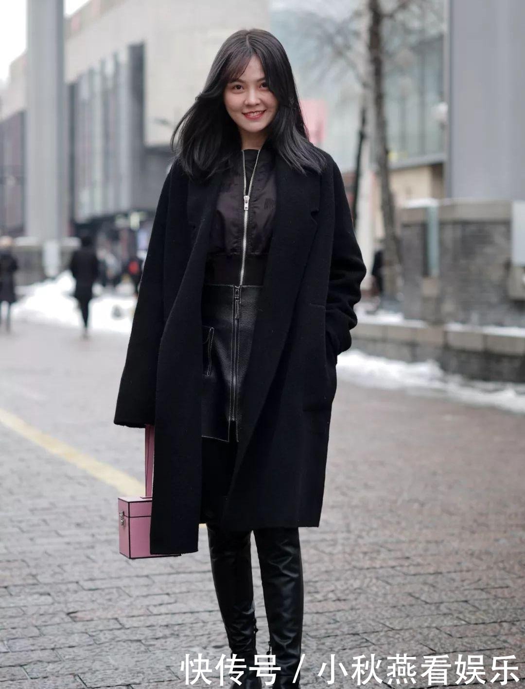 黑色大衣的经典搭配永远不过时,来看看“万能穿搭公式”!