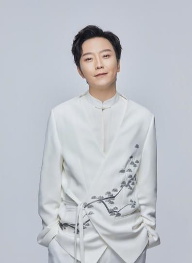 星光大道总决赛现场曝光，于文华站一旁显乖巧，杨洪基阎维文同框