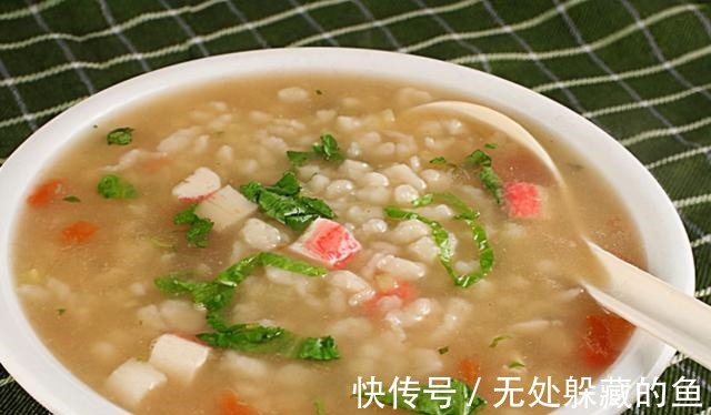 暖胃早餐必备西红柿疙瘩汤，口感细腻柔软，酸酸的超开胃！