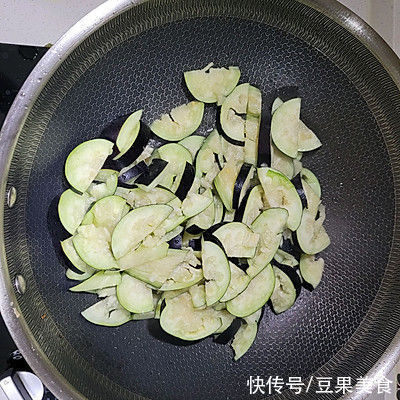 最常吃的家常菜,还属烧茄子最诱人
