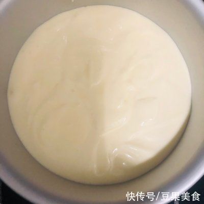 蛋白霜|轻乳酪蛋糕中午刚做完，晚上又想吃了