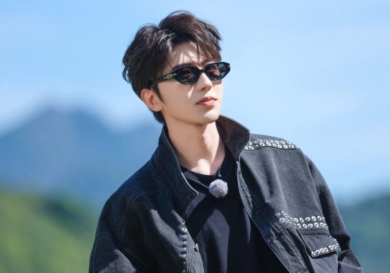 #0000ff歌词蔡徐坤