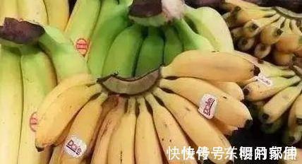 香蕉|夏季外婆每天用香蕉煮水喝,坚持一个月后,身体发生了以下的变化