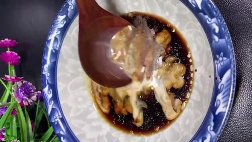  霸气|爆炒猪肝的做法，香辣霸气野性十足，软嫩适口有弹性