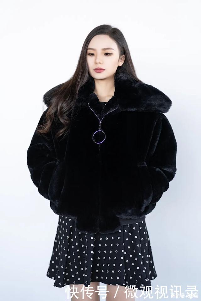 毛毛外套|今冬巨显胖的3件衣服
