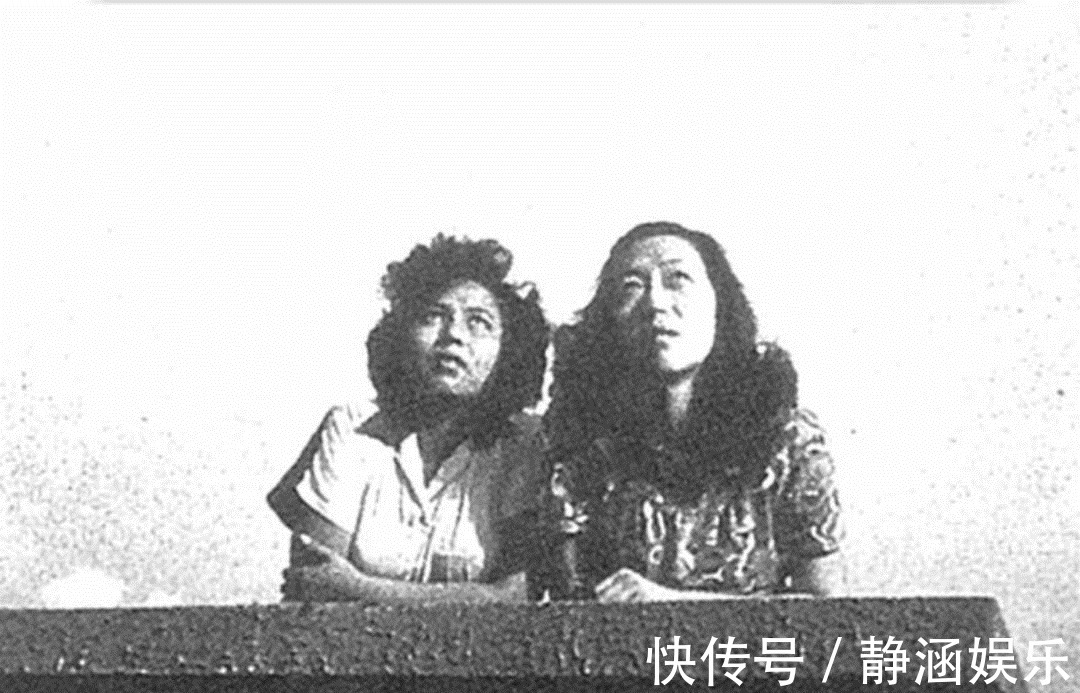 美国$1955年,35岁的张爱玲在美国遇到落魄的胡适,看到了自己后半生