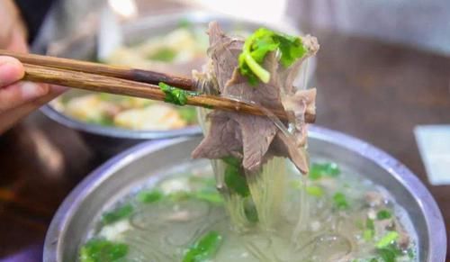  胡椒粉|炖羊肉汤，只需要加这4味调料就够了，汤浓肉香没有膻味