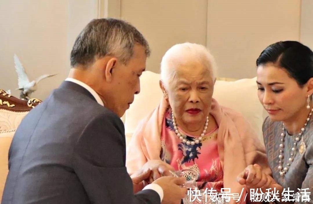 苏提达|背靠大树好乘凉!诗妮娜首秀王室徽印,地位直逼苏提达