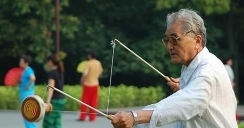 延长|百岁老人长寿秘诀：坚持几个好习惯，长寿也可以“复制粘贴”！