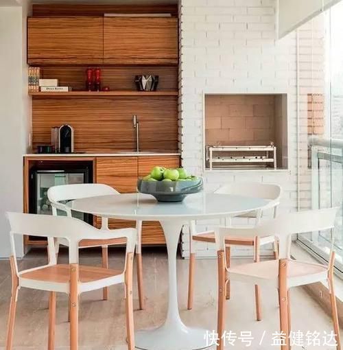 阳台上|阳台装修这么漂亮，客人更喜欢坐阳台！