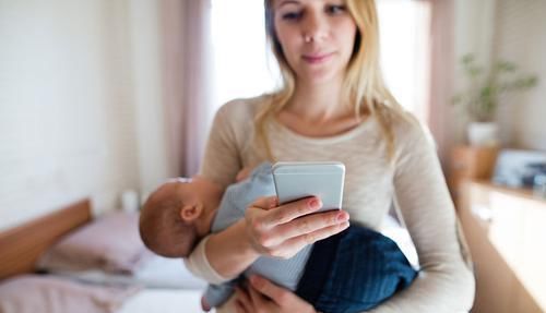 拨浪鼓|两个月宝宝就能交流?连医生都被萌化了,别忽略娃的感知能力