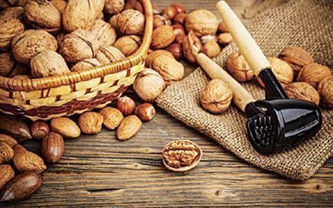 不饱和脂肪酸|经常吃核桃等于吃油?营养师:不管好坏,2类人一口都不要多吃