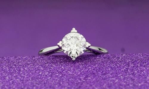 结婚戒的款式必须选择对戒吗？款式不一样可以吗？