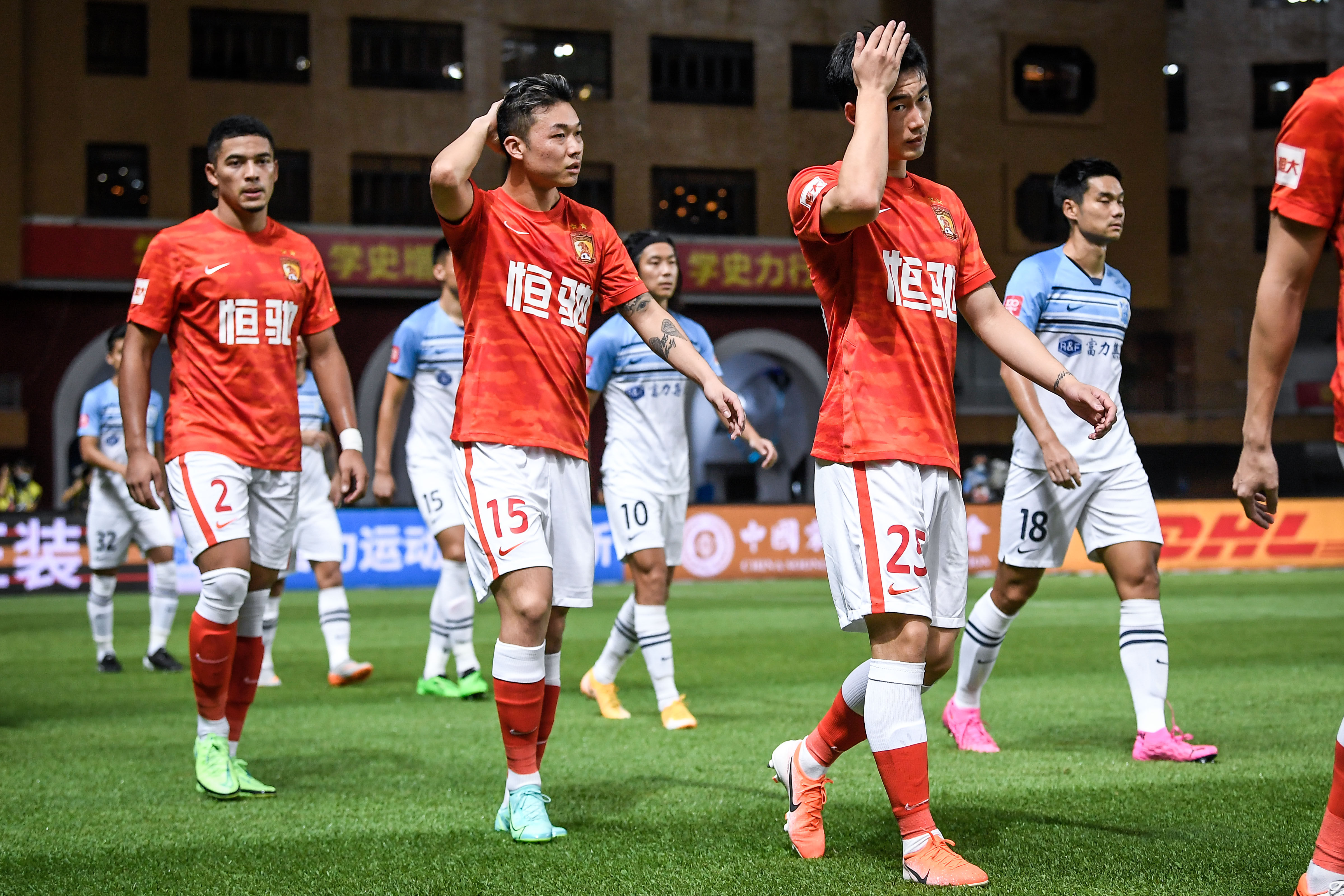 广州队|广州日报：可以肯定，下赛季广州两队依然会屹立在中超行列