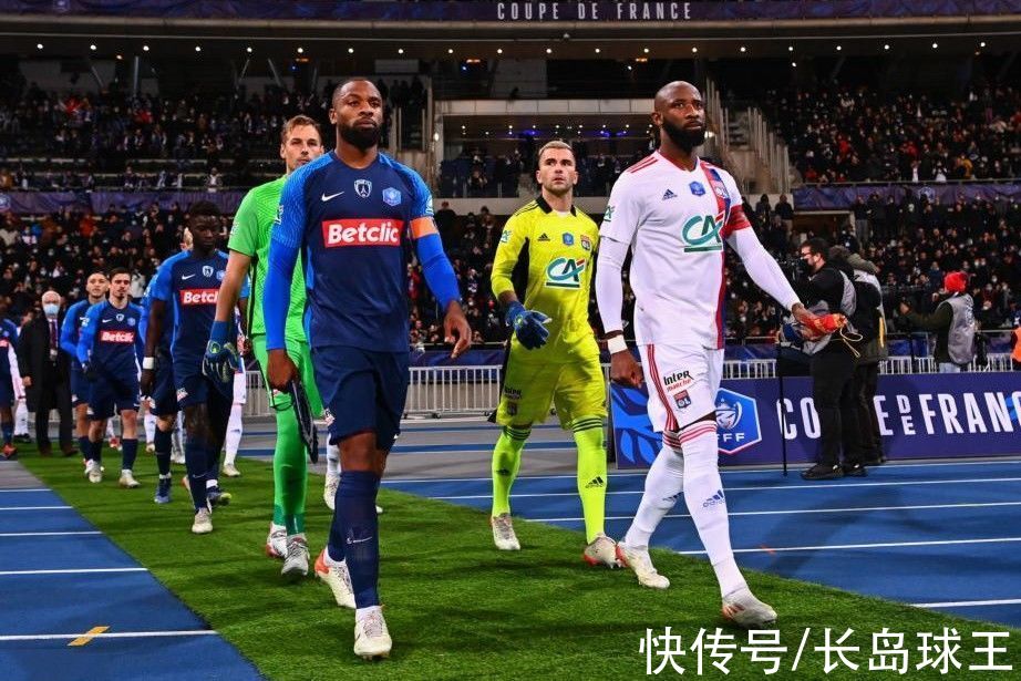 巴黎fc|兩邊都輸了！同場比賽的對(duì)陣雙方均輸球，法國杯出現(xiàn)活久見的賽果