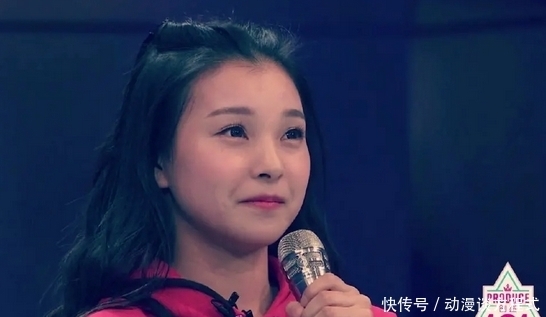 好友|杨超越同一届好友陈语嫣,现身迪士尼工作,网友:两人差距太明显